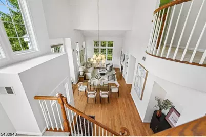 32 Kent Dr, Roseland, NJ 07068 - Photo 13
