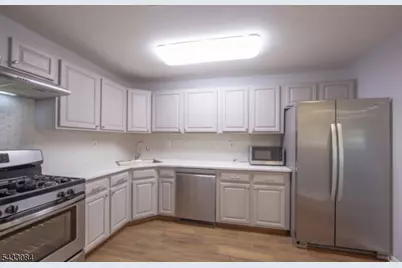 50 Pine St #D, Montclair, NJ 07042 - Photo 3