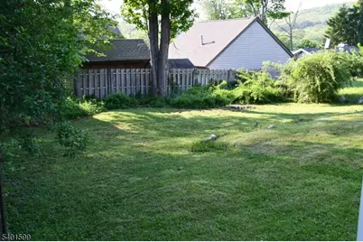 70 Tamarack Trl, Hardyston Township, NJ 07460 - Photo 5
