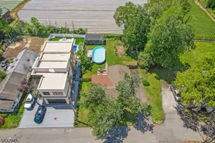 15 Volker Ln, Livingston, NJ 07039 - Photo 11