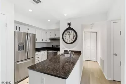 84 Mayfield Rd, Bedminster Township, NJ 07921 - Photo 11