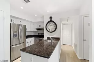 84 Mayfield Rd, Bedminster Township, NJ 07921 - Photo 11