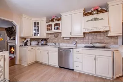 74 Armstrong Ave, Wayne, NJ 07470 - Photo 5