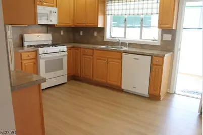 88-A W Hanover Ave #A, Morris Township, NJ 07950 - Photo 7