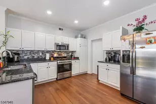 28 George Russell Way, Clifton, NJ 07013 - Photo 5
