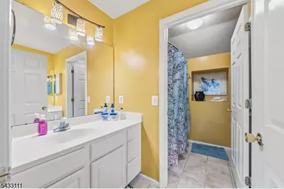 10 Julie Ct, Franklin Township, NJ 08873 - Photo 37