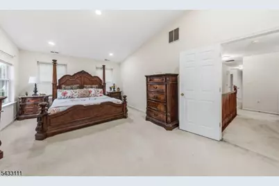 10 Julie Ct, Franklin Township, NJ 08873 - Photo 27