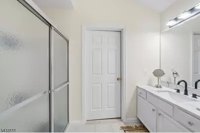 10 Julie Ct, Franklin Township, NJ 08873 - Photo 31