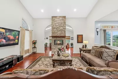 10 Julie Ct, Franklin Township, NJ 08873 - Photo 19
