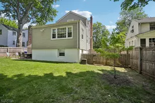 30 Sherbrooke Pkwy, Livingston, NJ 07039 - Photo 23
