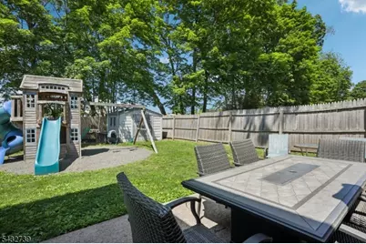30 Sherbrooke Pkwy, Livingston, NJ 07039 - Photo 21