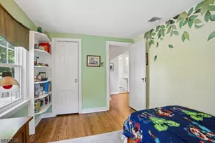 30 Sherbrooke Pkwy, Livingston, NJ 07039 - Photo 13