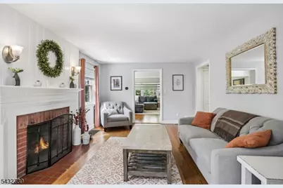 30 Sherbrooke Pkwy, Livingston, NJ 07039 - Photo 3