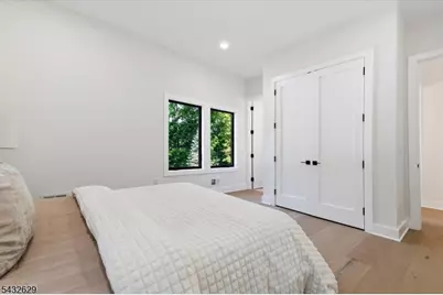 29 Sycamore Ave, Livingston, NJ 07039 - Photo 39