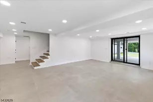 29 Sycamore Ave, Livingston, NJ 07039 - Photo 45