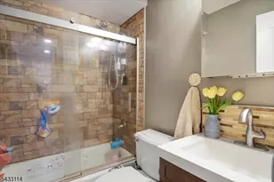 7 Glen Dr, Vernon, NJ 07461 - Photo 19