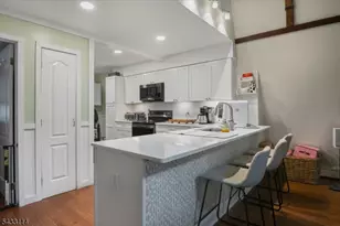 7 Glen Dr, Vernon, NJ 07461 - Photo 3