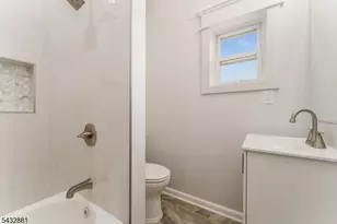 1049 Broad St, Harmony Township, NJ 08865 - Photo 19
