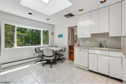 12 Clover Ct, Cedar Grove, NJ 07009 - Photo 17