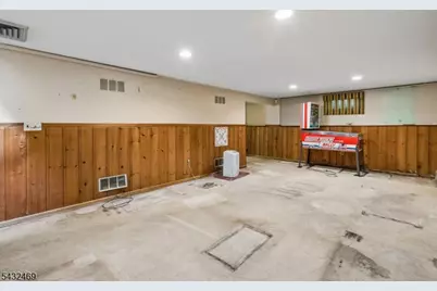 12 Clover Ct, Cedar Grove, NJ 07009 - Photo 19