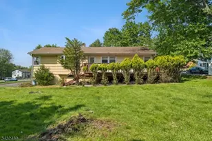 12 Clover Ct, Cedar Grove, NJ 07009 - Photo 3