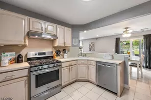 9 Fox Chase Rd, Jefferson Township, NJ 07438 - Photo 13