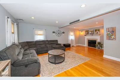 6 Madoc Trl, Jefferson Township, NJ 07438 - Photo 5