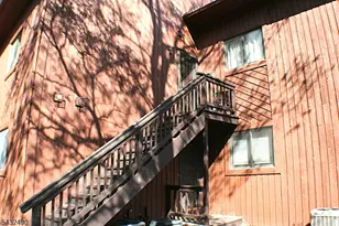 4 Augusta Dr, Vernon, NJ 07462 - Photo 1