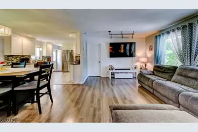 77 Marion Ave, Butler, NJ 07405 - Photo 9