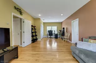 8 Buena Vista Dr, Ringwood, NJ 07456 - Photo 25