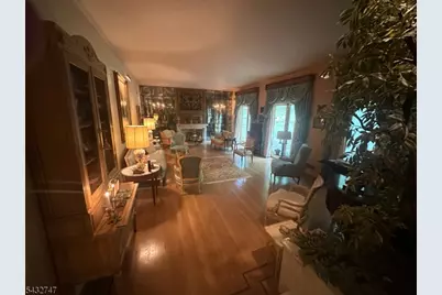 47 Dorison Dr, Millburn, NJ 07078 - Photo 3