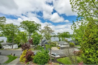 114 McGregor Ave, Mount Arlington, NJ 07856 - Photo 17