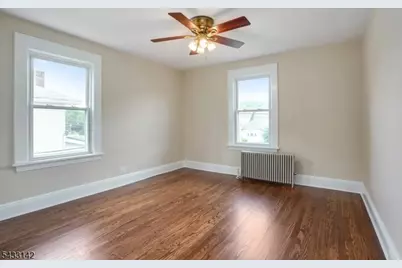 23 2nd Ave, Hawthorne, NJ 07506 - Photo 27