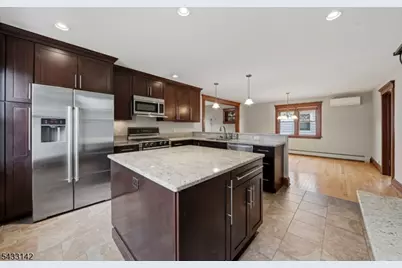 23 2nd Ave, Hawthorne, NJ 07506 - Photo 11