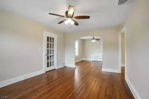 23 2nd Ave, Hawthorne, NJ 07506 - Photo 17