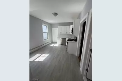 458 Livingston St #2, Elizabeth, NJ 07206 - Photo 1