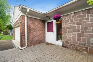 26 Devon Dr, West Orange Township, NJ 07052 - Photo 5