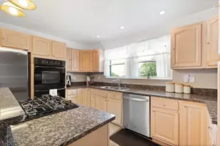26 Devon Dr, West Orange Township, NJ 07052 - Photo 29