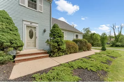 27 Tall Cedar Ct, Montgomery Township, NJ 08502 - Photo 5