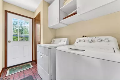 27 Tall Cedar Ct, Montgomery Township, NJ 08502 - Photo 19