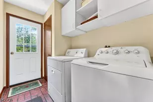27 Tall Cedar Ct, Montgomery Township, NJ 08502 - Photo 19