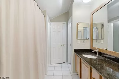 38 Cherrywood Dr, Franklin Township, NJ 08873 - Photo 13