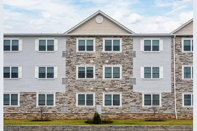 1025 Raritan Road #207, Clark Township, NJ 07066 - Photo 3