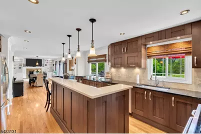 566 Glen Ridge Dr, Bridgewater, NJ 08807 - Photo 9
