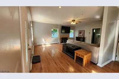 306 Nariticong Ave, Hopatcong, NJ 07843 - Photo 5