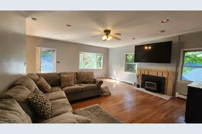 306 Nariticong Ave, Hopatcong, NJ 07843 - Photo 3