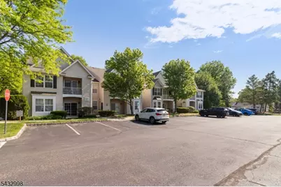 277 Winthrop Dr, Butler, NJ 07405 - Photo 3
