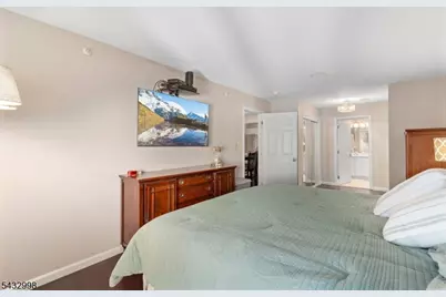 277 Winthrop Dr, Butler, NJ 07405 - Photo 17