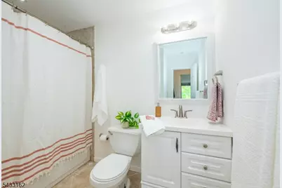72 Cherry St, Jersey City, NJ 07305 - Photo 7