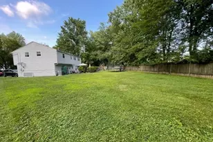 10 Falcon Ct, Livingston, NJ 07039 - Photo 13
